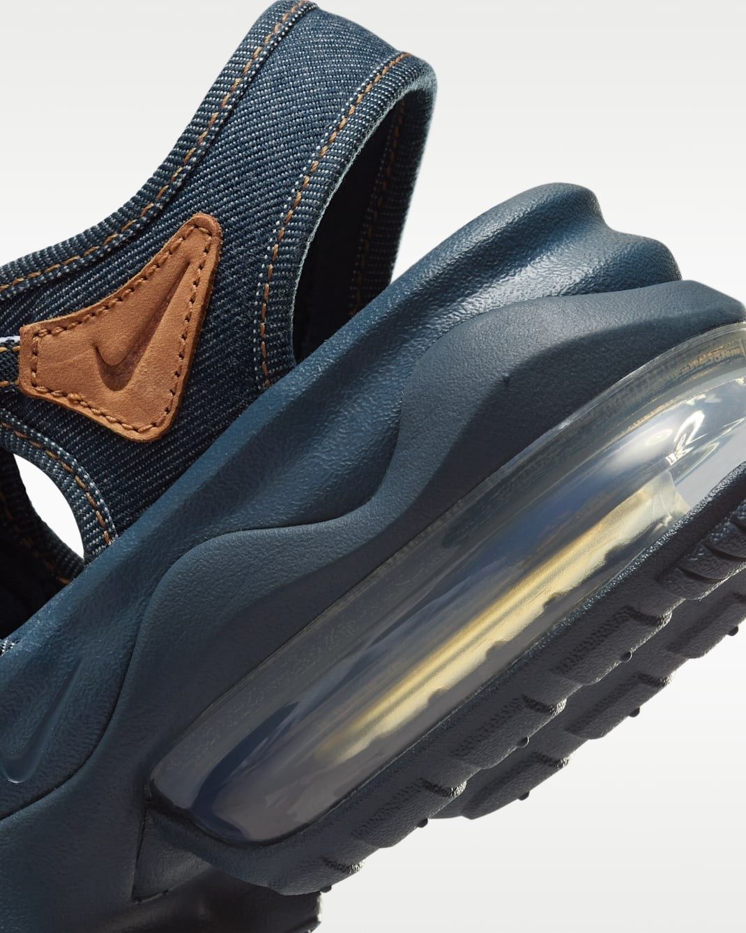 HF1060-400 Nike Women's Air Max Koko Sandal SE Armory Navy (Women's)