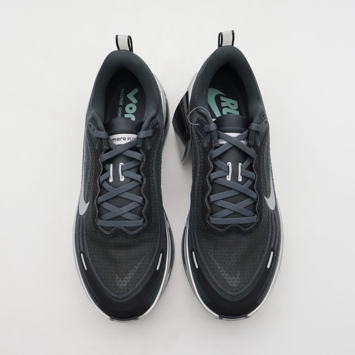 IM6011-060 Nike Vomero Plus Anthracite Cannon White Reflect Silver (Men's)
