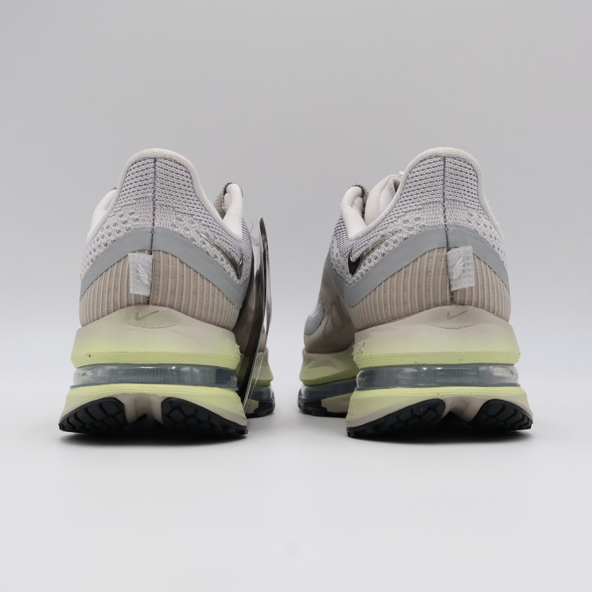 IQ3439-211 Nike Pegasus Premium Moon Particle Limelight Bust Grey (Women's)