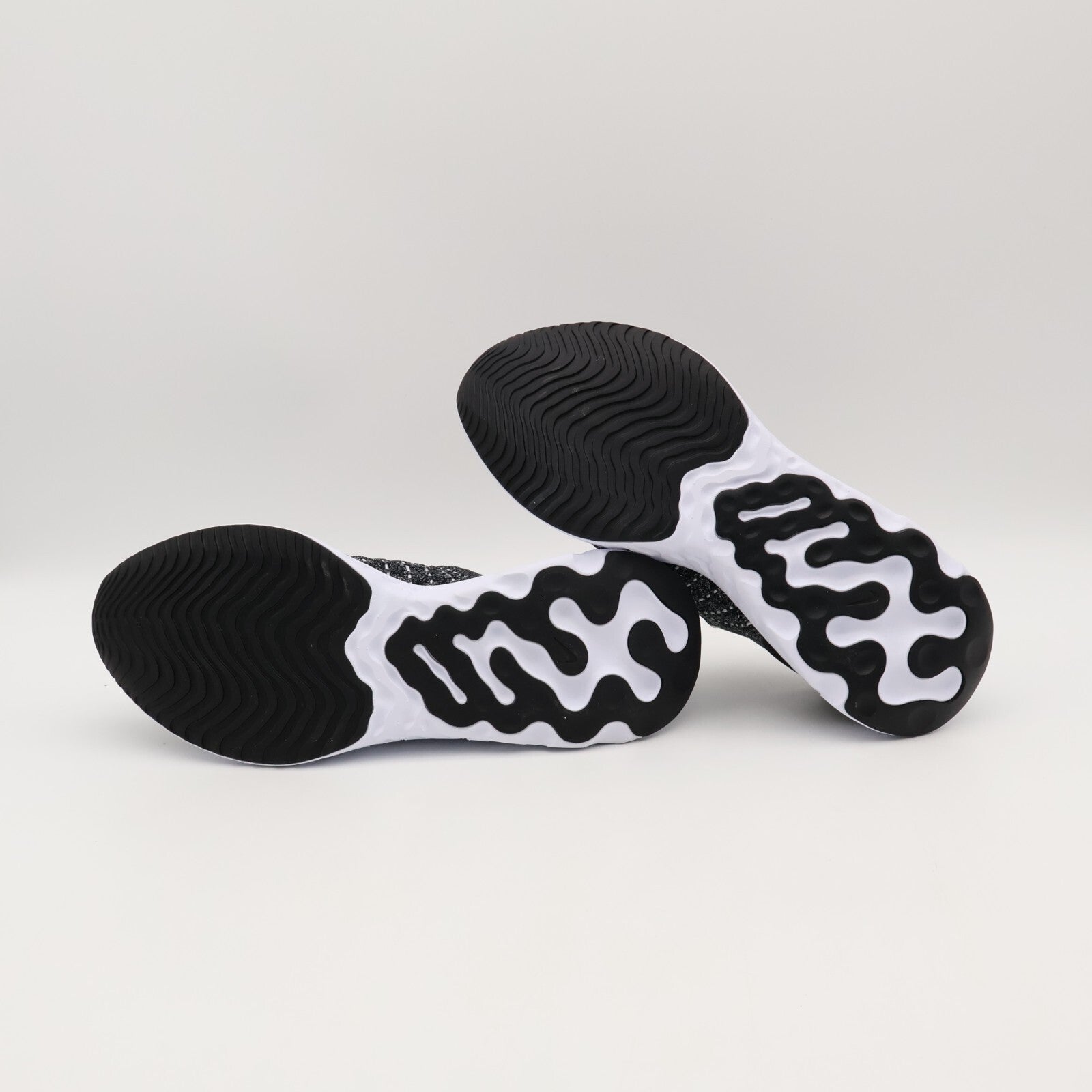 CJ0277-003 Nike REACT PHANTOM RUN FK 2 BLACK WHITE (Men's)