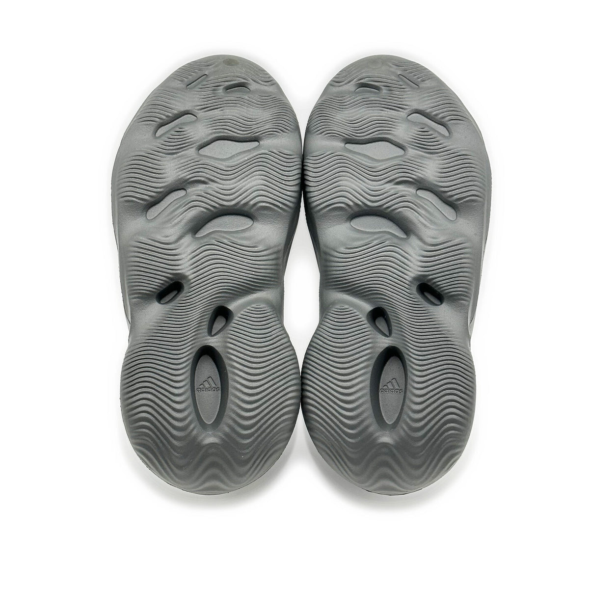 IG5349 adidas Yeezy Foam Runner Carbon (Men's)
