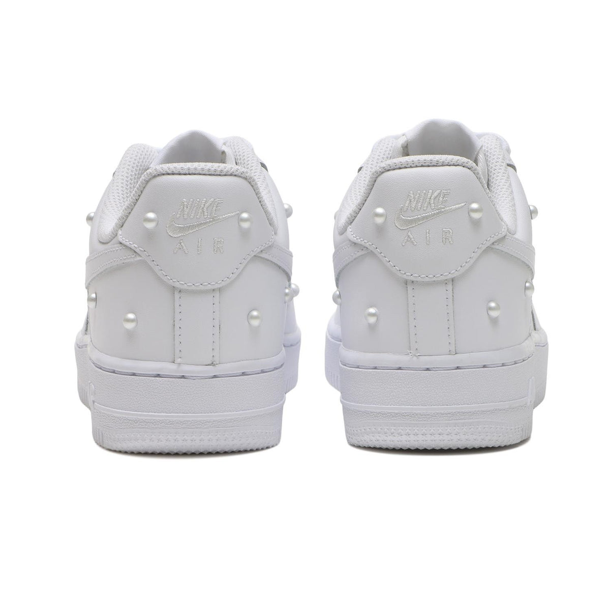 IQ0133-101 Nike Air Force 1 '07 SE "White" (Women's)