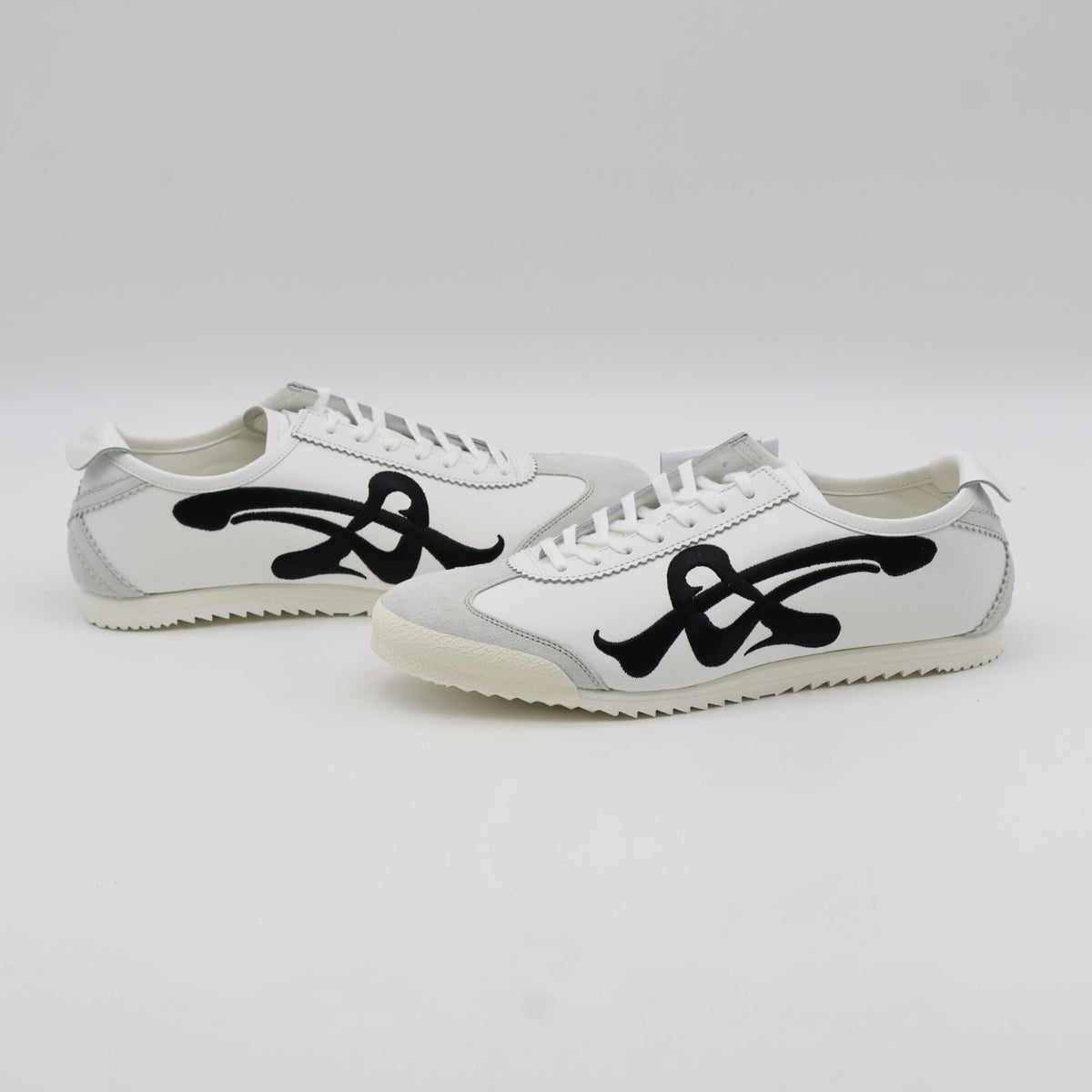 1181A628-100 Onitsuka Tiger NIPPON MADE Mexico 66 Deluxe White/Black (Men's)