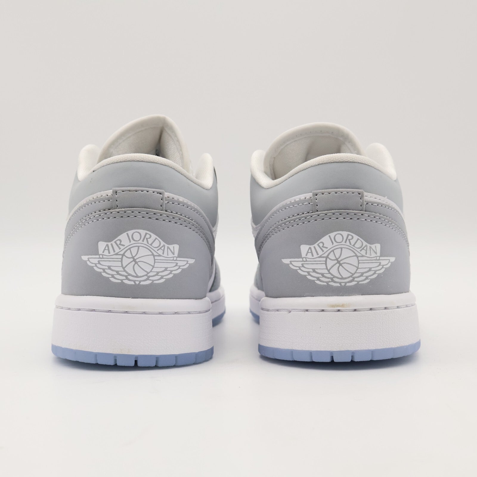 DC0774-105 Nike Air Jordan 1 Low Wolf Grey Aluminium (Women's)