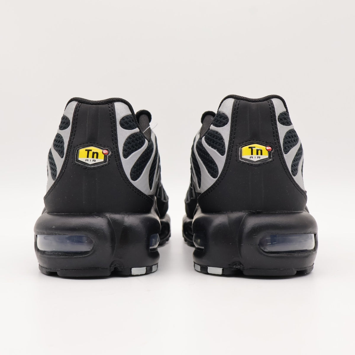 HQ3029-001 Nike Air Max Plus Black Reflective Silver (Men's)