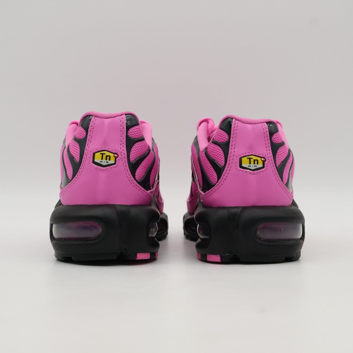 HJ9743-601 Nike Air Max Plus Black Pink (Women's)
