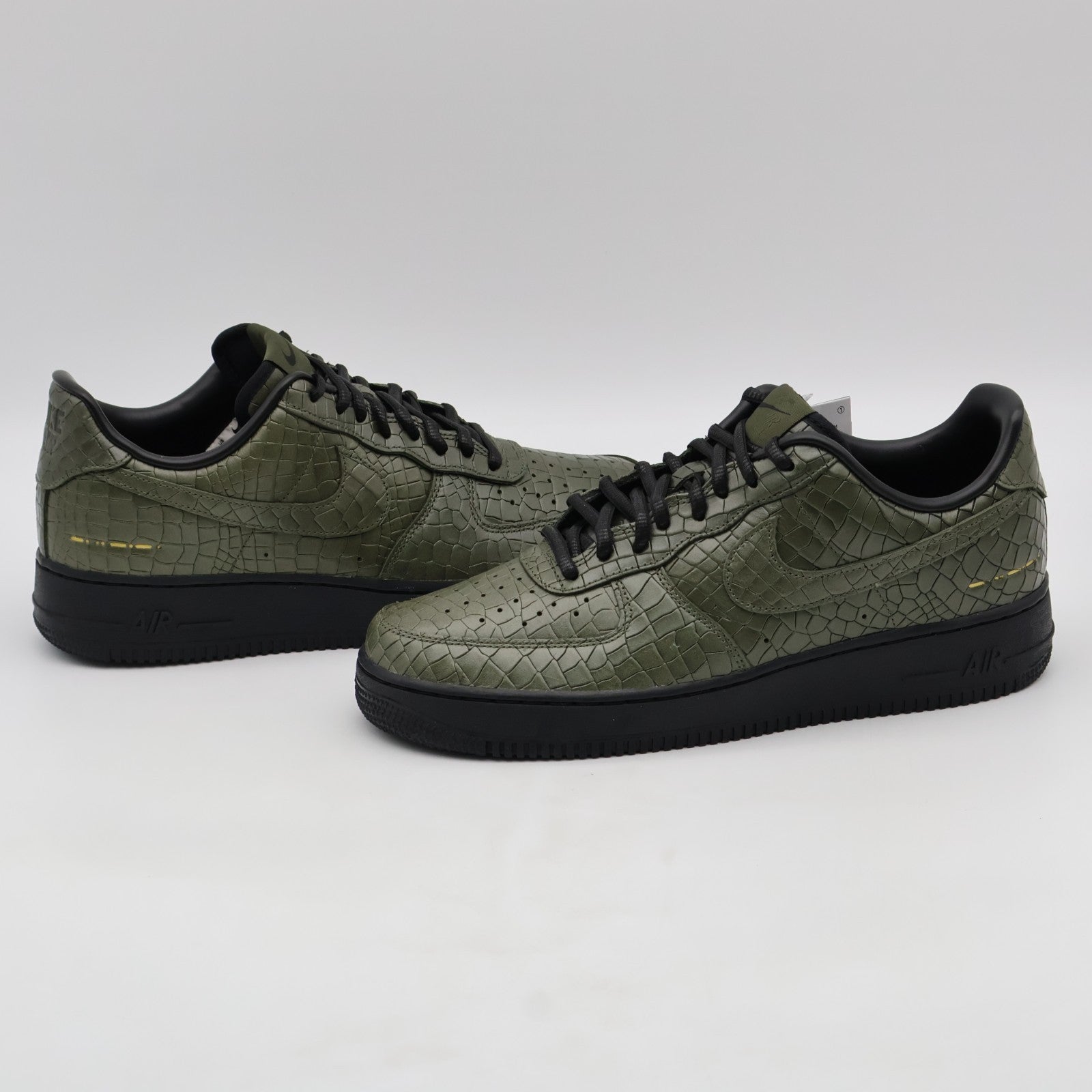 IQ3370-325 Nike Air Force 1 07 Low Morse Code Croc Cargo Khaki (Men's)
