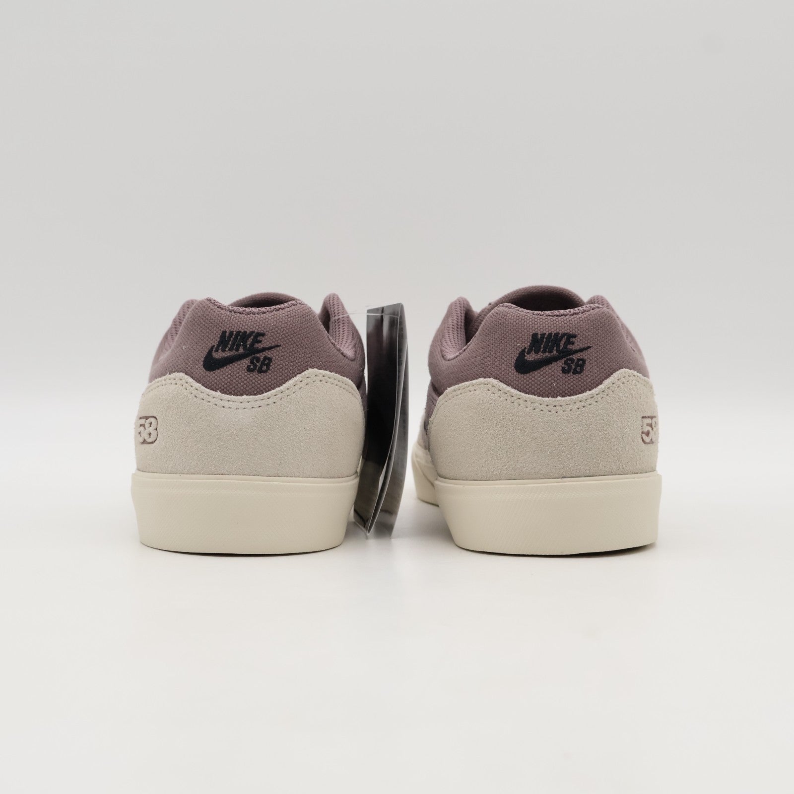 HF3066-200 Nike SB Mallo TE Shoes (Men's)
