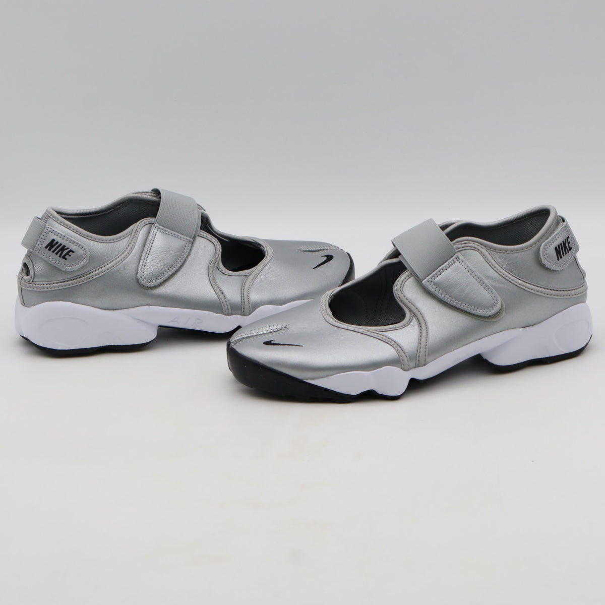 HM5737-003 Nike Air Rift Leather Metallic Silver (Women's)