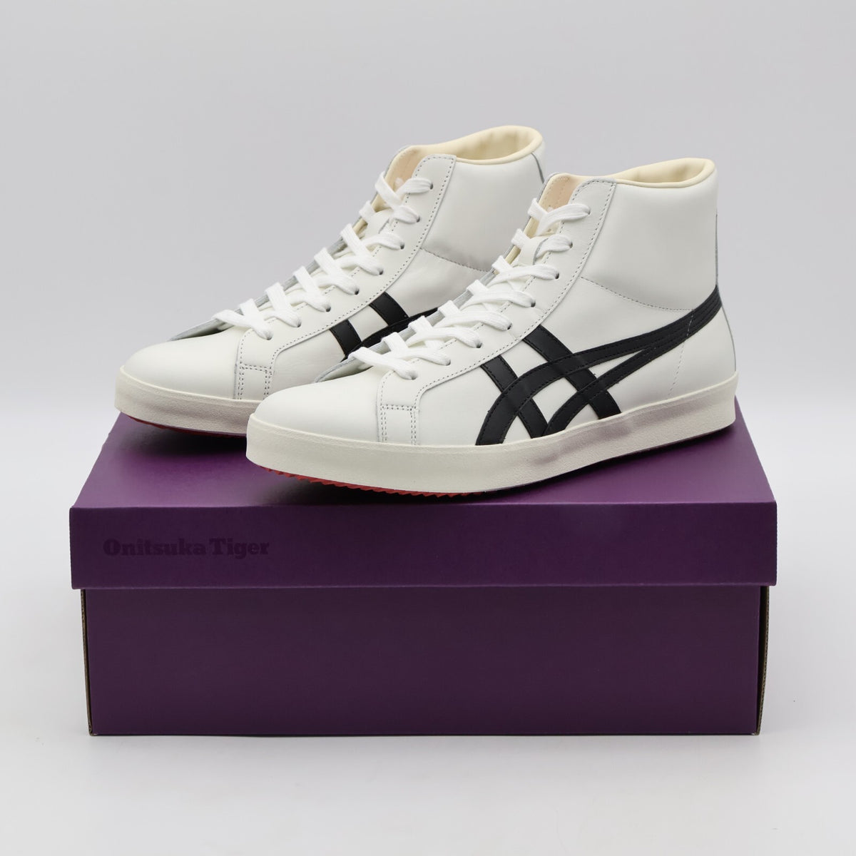 1183B439-101 Onitsuka Tiger Fabre Hi NM White Black (Men's)
