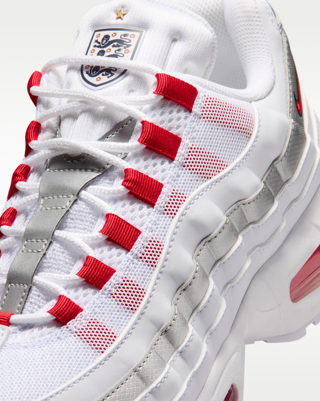 IQ0176-100 Nike Air Max 95 SE Big Bubble England (Men's)