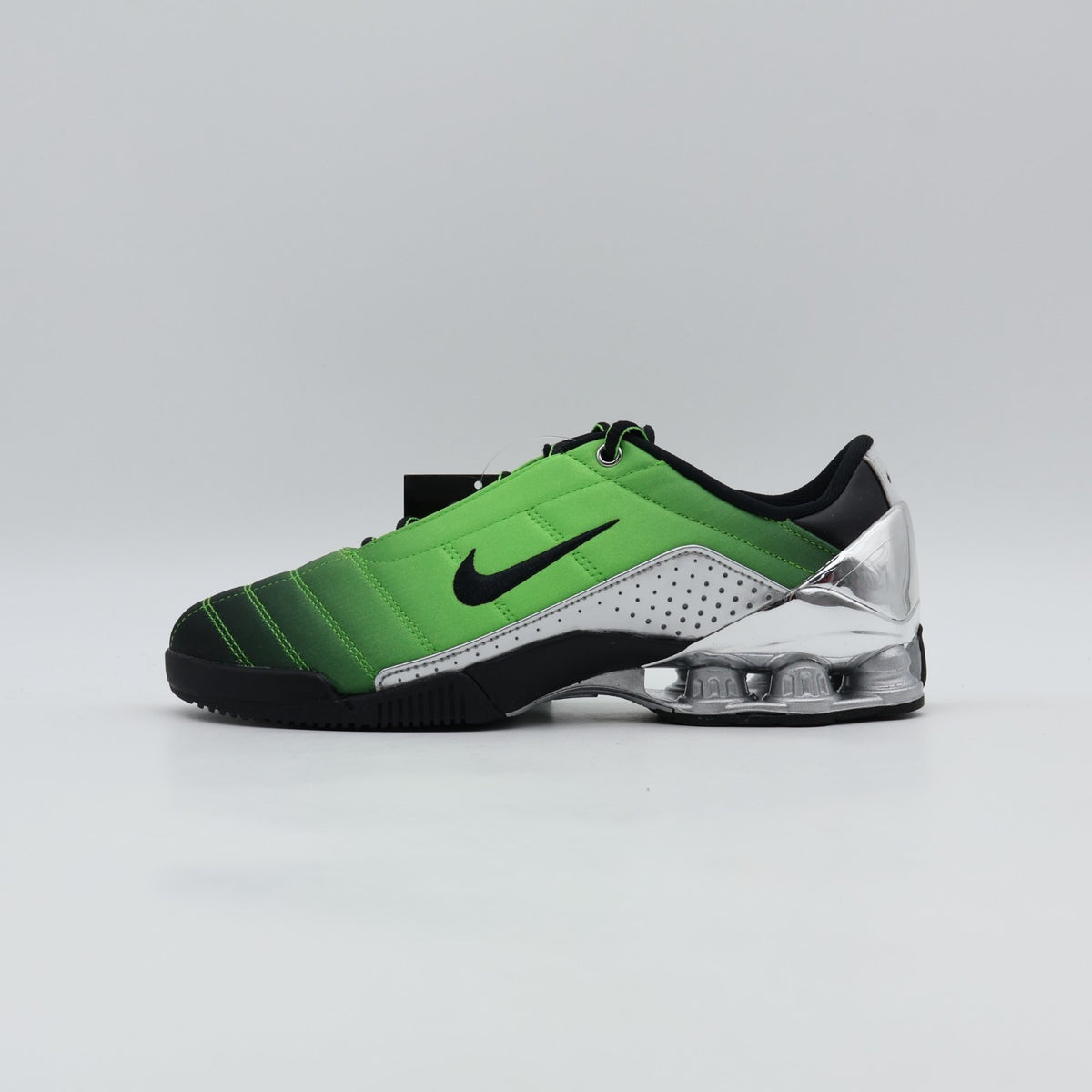 IQ5683-300 Forget-me-nots Ã Nike Total 90 Shox Magia "Green Gusto" (Women's)