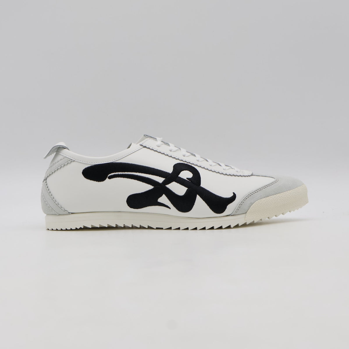 1181A628-100 Onitsuka Tiger NIPPON MADE Mexico 66 Deluxe White/Black (Men's)