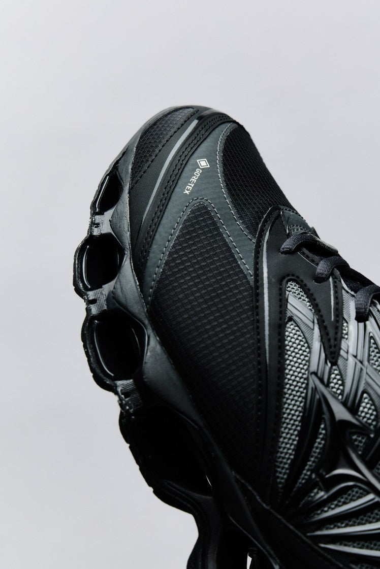 D1GA256001 MIZUNO WAVE PROPHECY LS GTX BLACK (Men's)