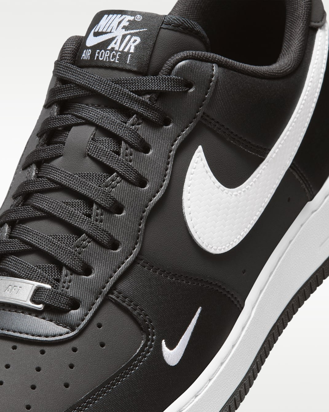 IR5599-001 Nike Air Force 1 '07 BlackWhite (Men's)