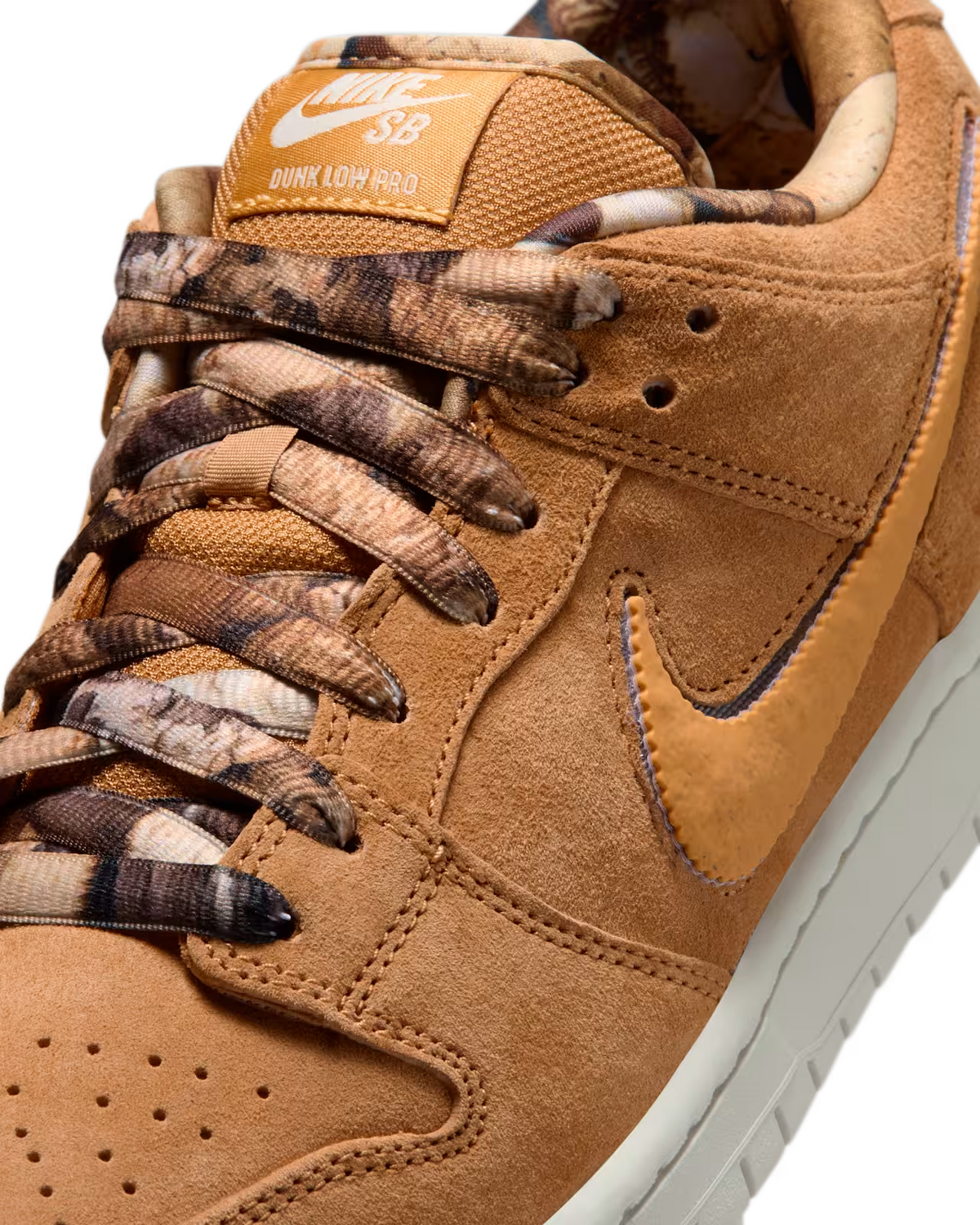 IO9508-200 NOTE Manchester Nike SB Dunk Low Flax (Men's)