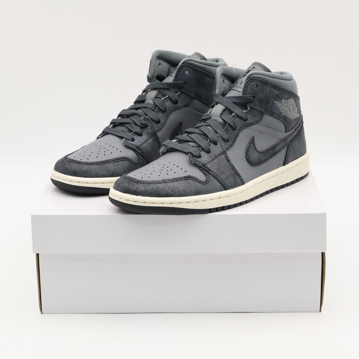 FJ3448-001 Nike Air Jordan 1 Mid SE Smoke Grey (Women's)