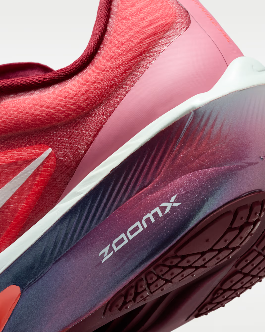 IR2313-600 Nike Women's Zoom Fly 6 SE "Team Red/Bright Crimson"