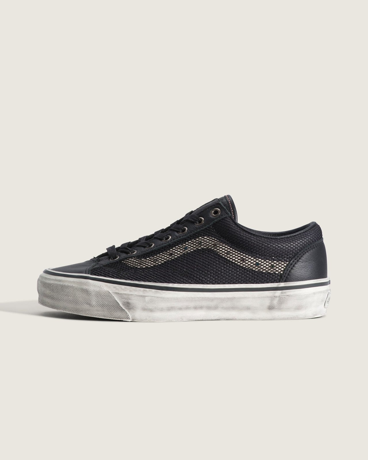 VN000D9RBM8 VN000D9RBM8 Vans Premium Old Skool 36 Combat Black (Men's)