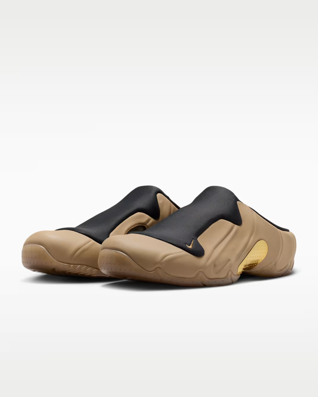 IR5920-297 Nike Clogposite "Parachute Beige" (Men's)
