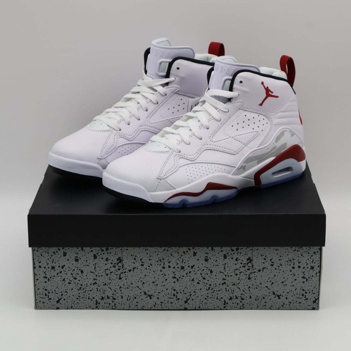 DZ4475-106 Nike Jordan MVP Bulls (Men's)