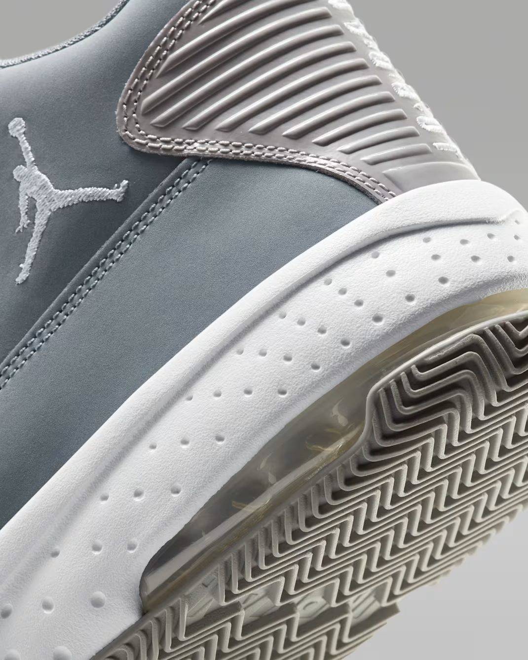 CK6636-012 Nike Jordan Max Aura 2 Medium Grey White (Men's)