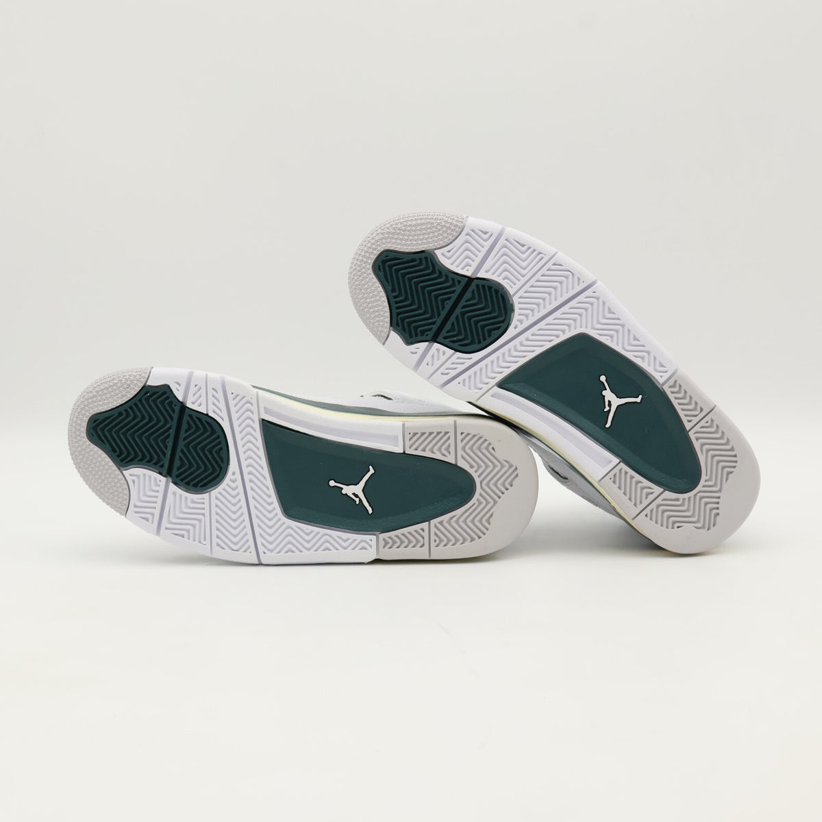 FQ8213-103 Nike GS Air Jordan 4 Retro Oxidized Green