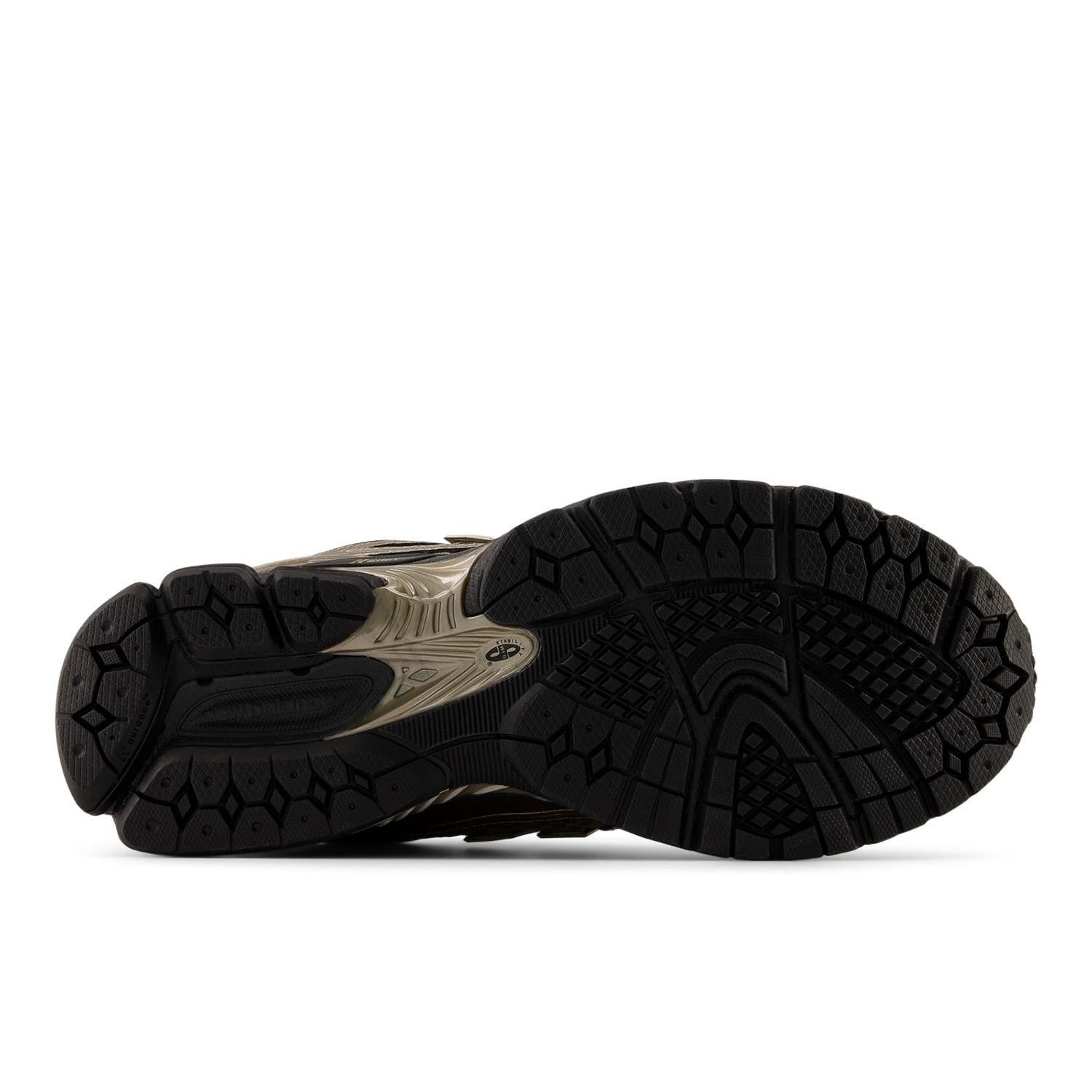 U1906RCJ New Balance 1906 Black Bronze (Men's)