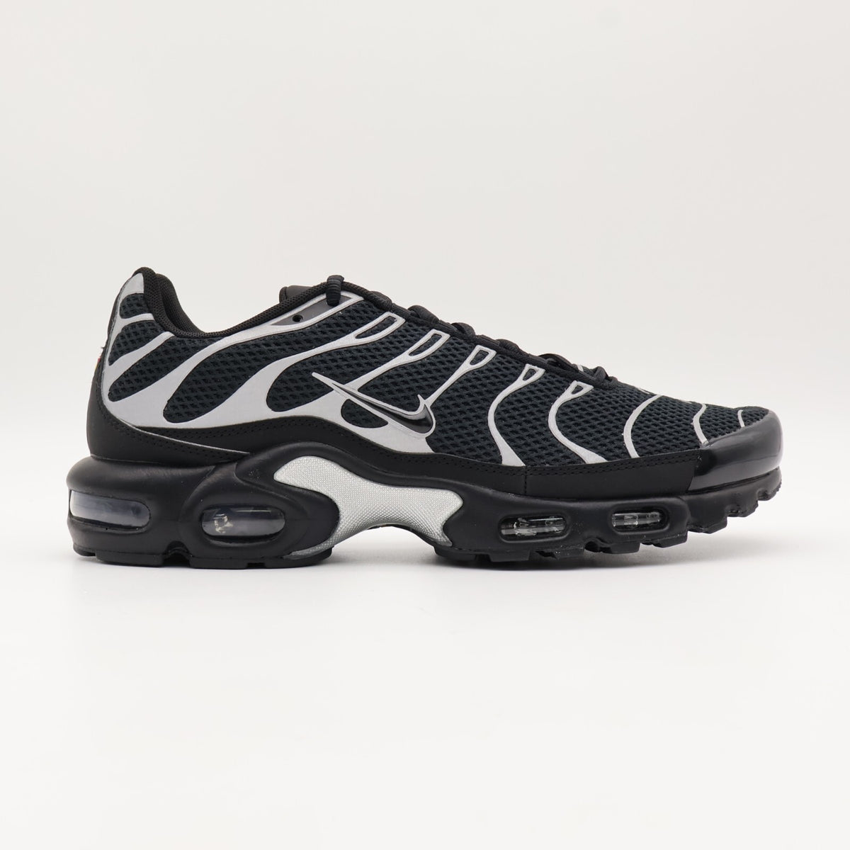 HQ3029-001 Nike Air Max Plus Black Reflective Silver (Men's)