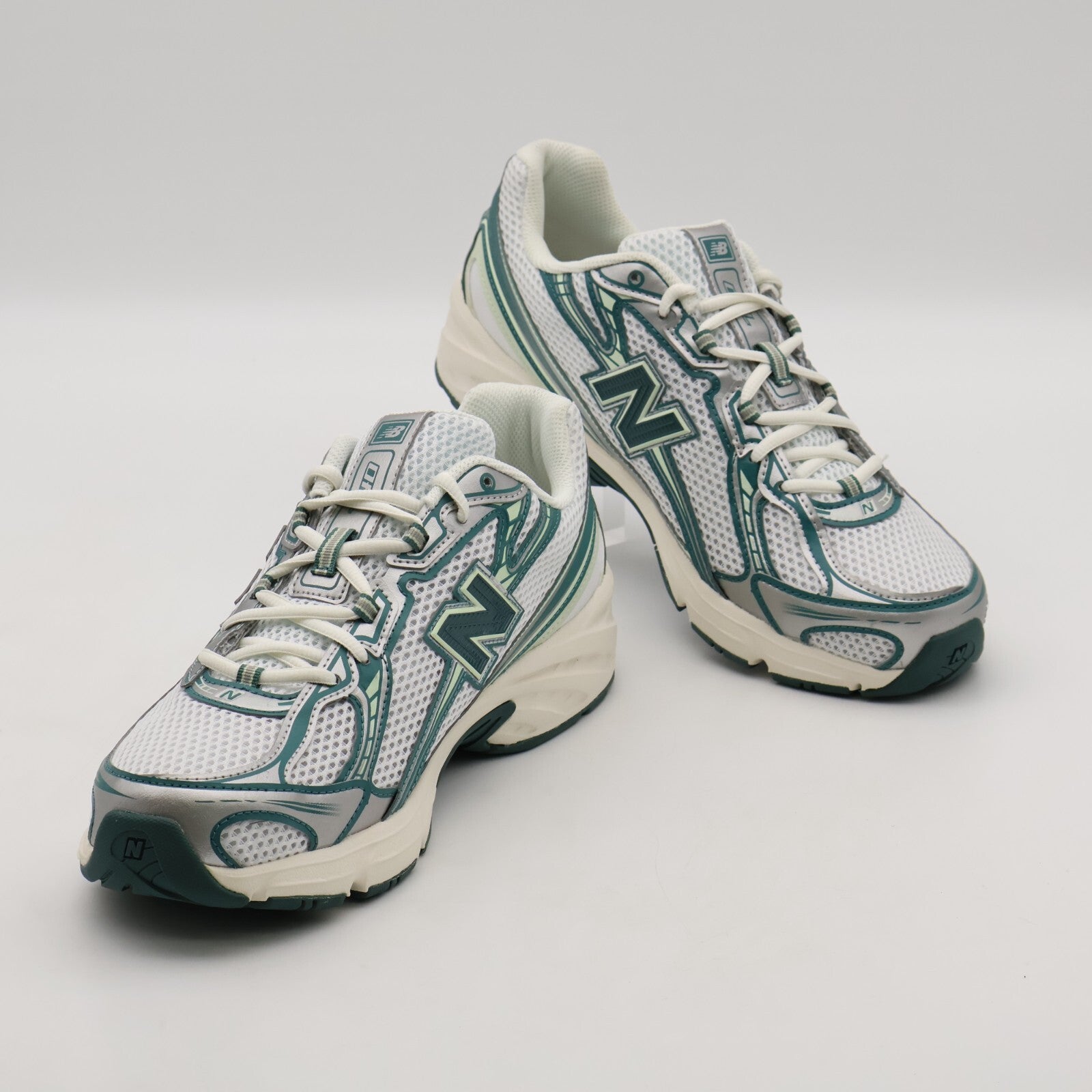 U740GR2 New Balance 740V2 White Marsh Green (Men's)