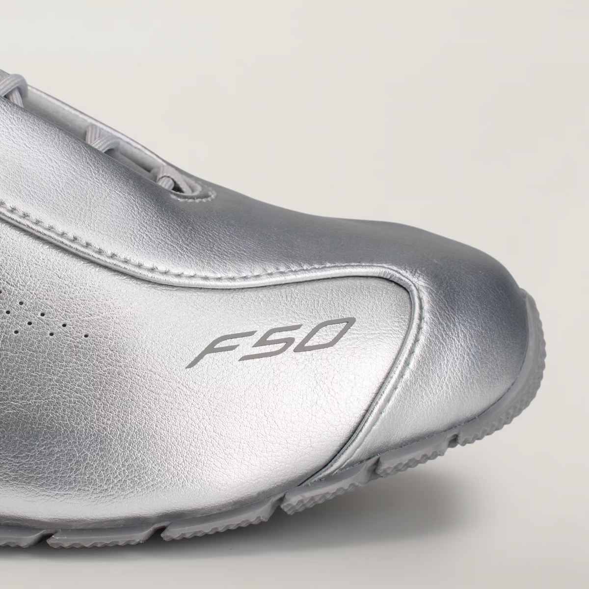 KI4142 Arte Antwerp Ã adidas F50 Feather Patent "Silver Metallic" (Men's)