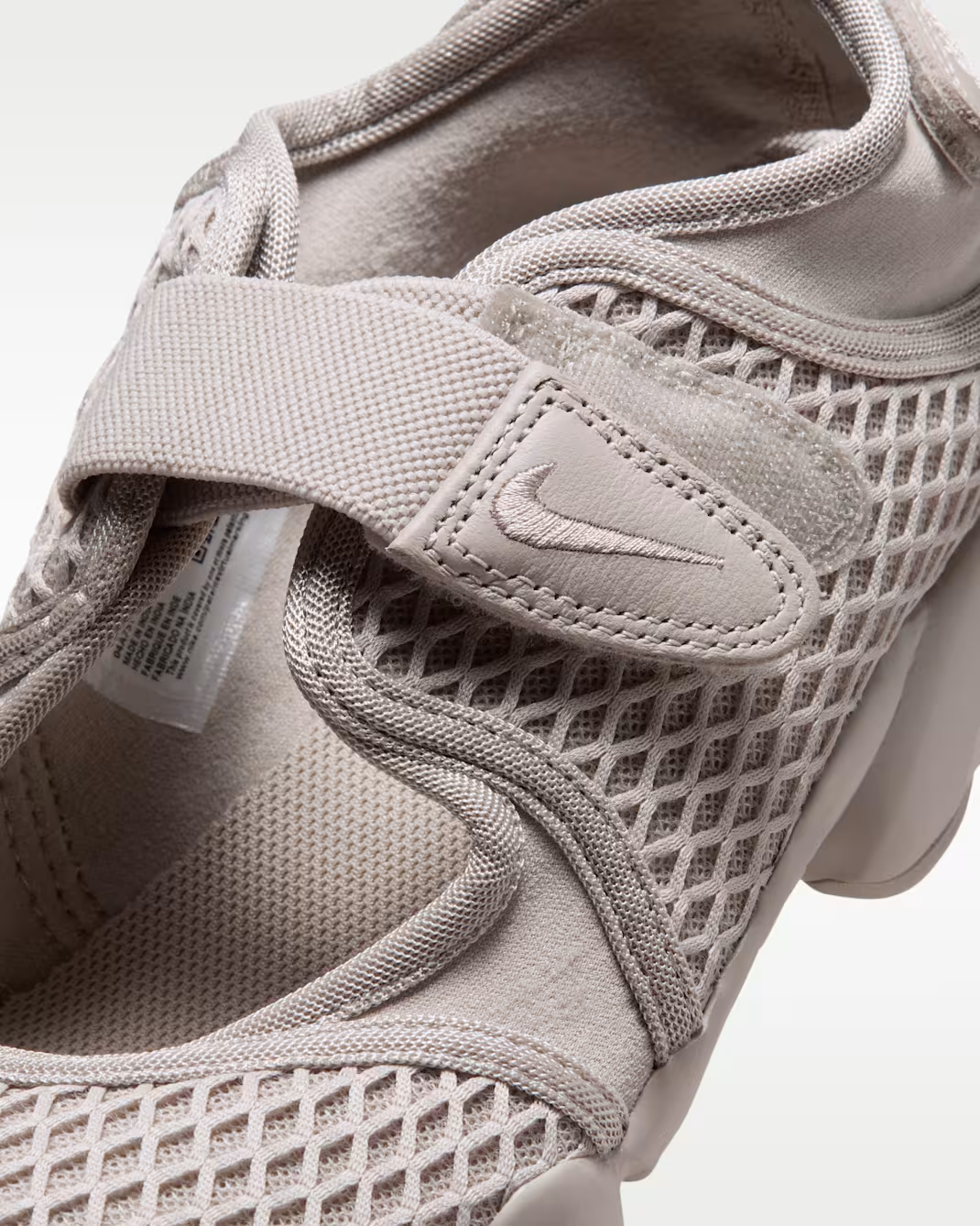 HM8288-200 Nike Air Rift "Cream II/Light Orewood Brown" (Women's)
