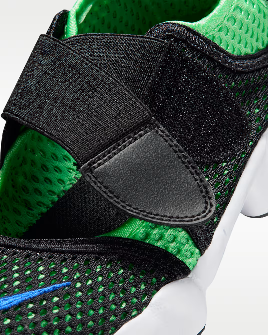FB5523-002 Nike Rift 2 "Black/Illusion Green" (GS)
