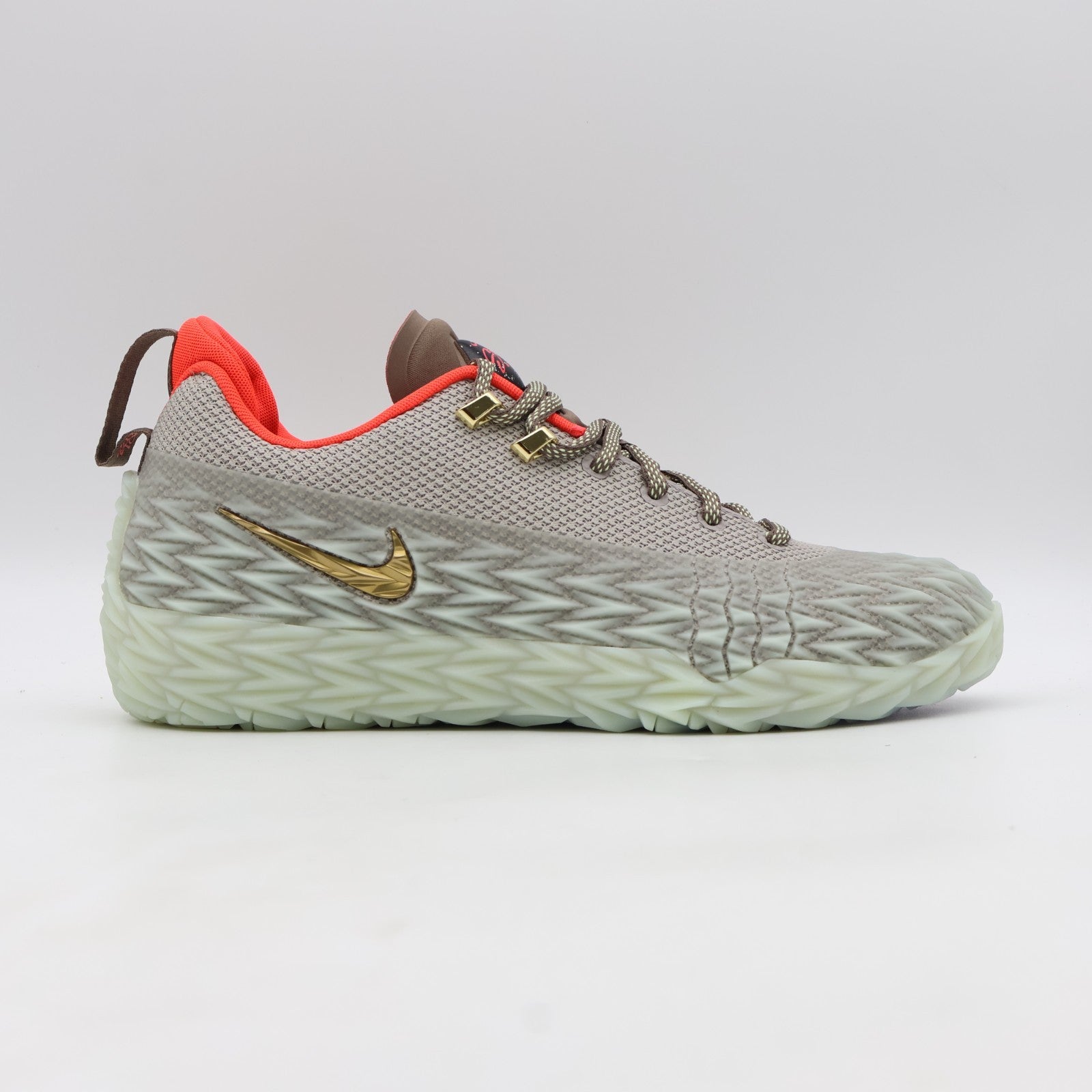 IO8062-001 Nike ST Charge College Grey (Men's)