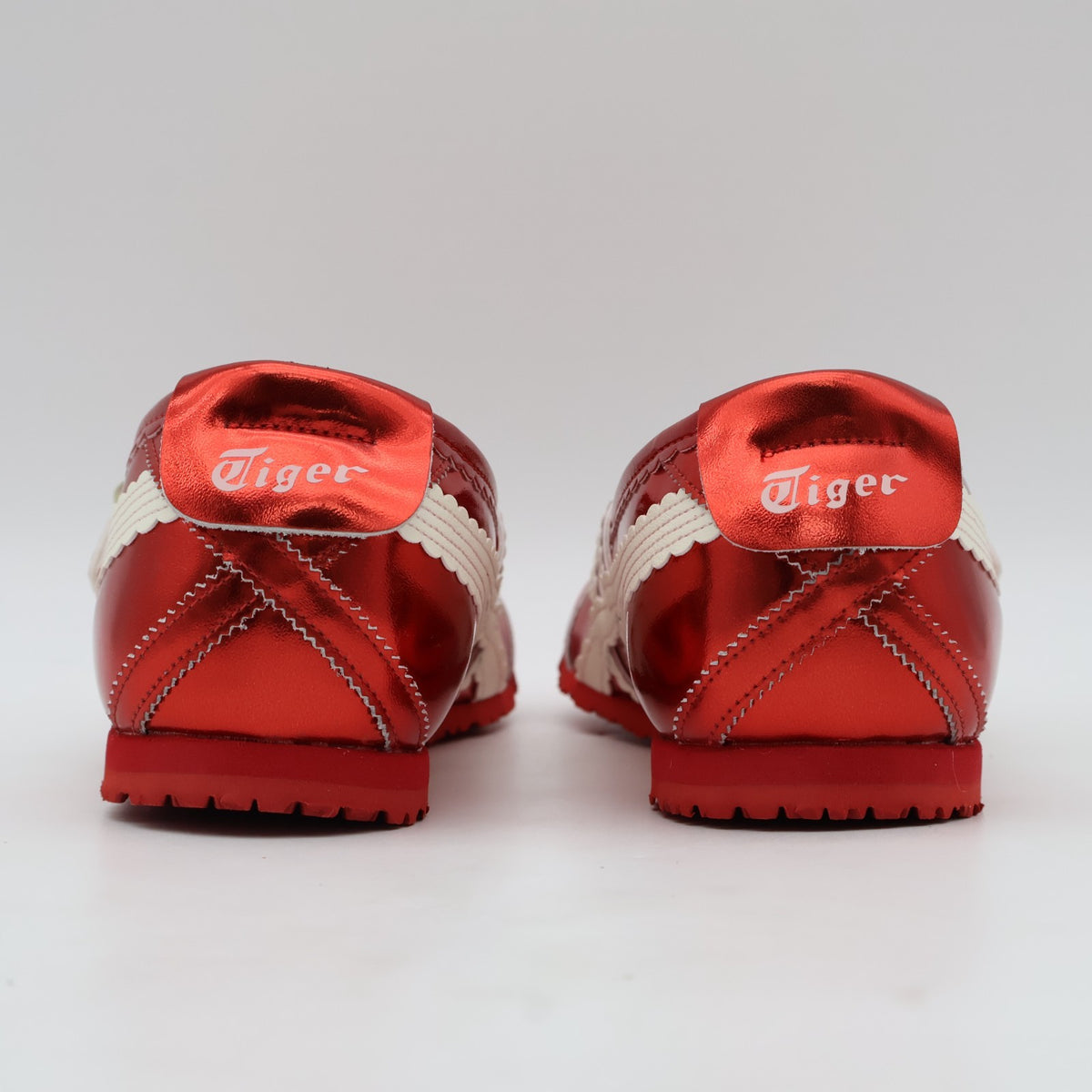 1182A708-700 Onitsuka Tiger Mexico 66 TGRS Classic Red Cream (Women's)