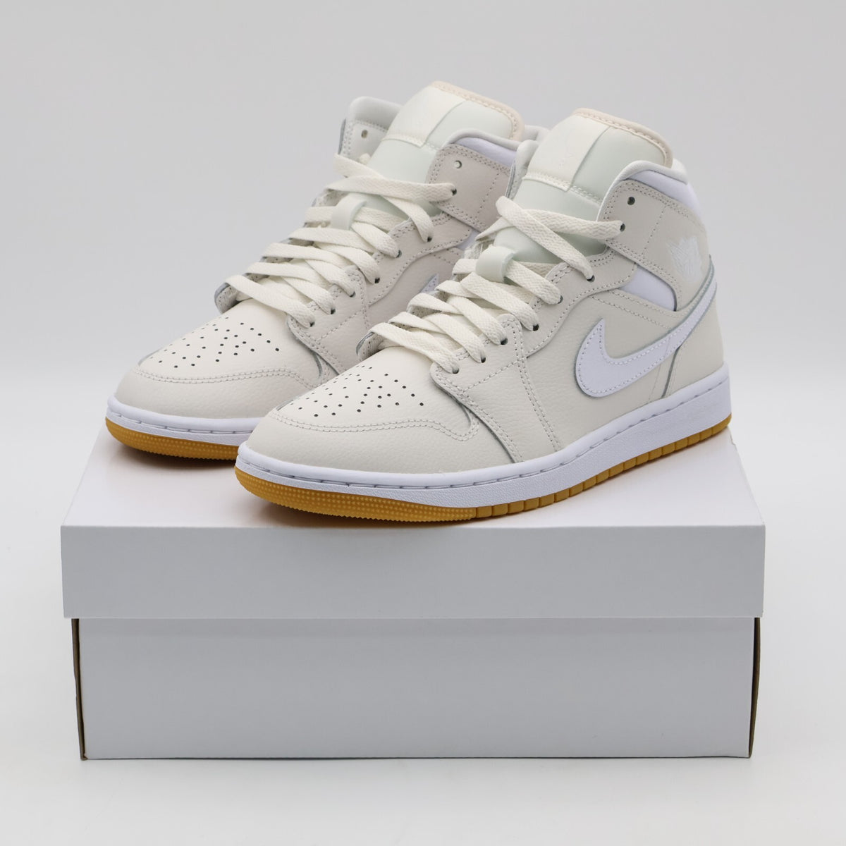 BQ6472-021 Nike Women's Air Jordan 1 Mid Phantom (Women's)