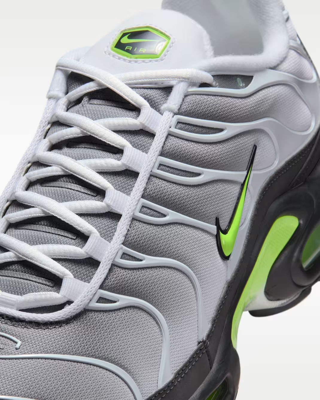 IQ0288-100 Nike Air Max Plus Neon (Men's)