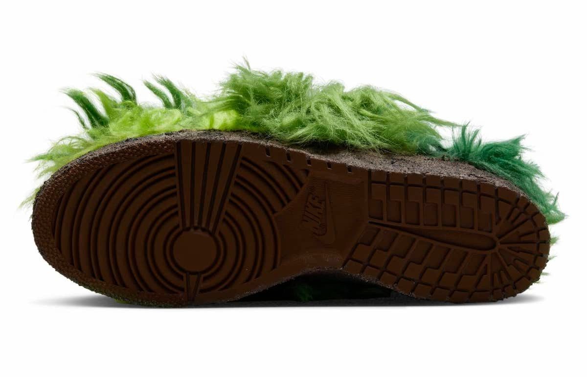 DQ5109-300 Cactus Plant Flea Market Ã Nike Flea 1 "Grinch/Overgrown" (Men's)