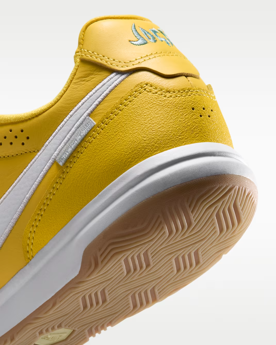 IQ8057-700 Nike Tiempo Streetgato "Joga Bonito" (Men's)
