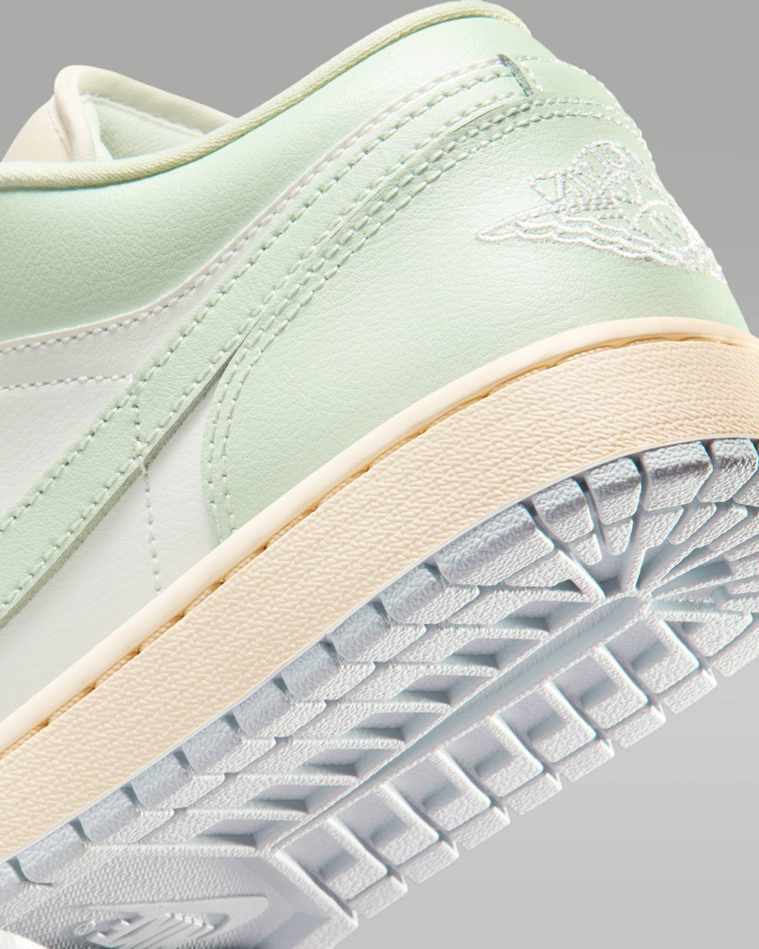 DC0774-108 Nike Air Jordan 1 Low Sail Aura (Women's)