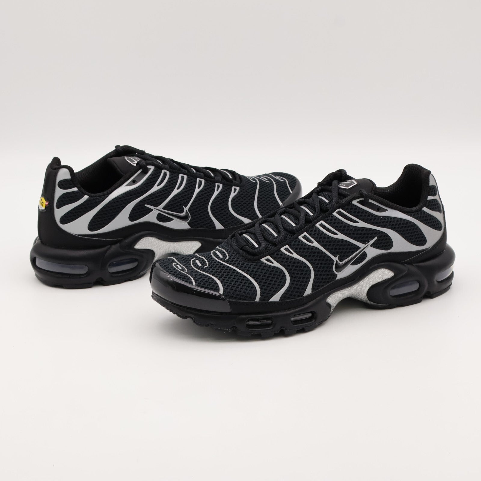 HQ3029-001 Nike Air Max Plus Black Reflective Silver (Men's)