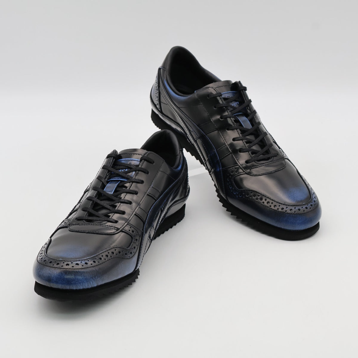 1181A610-001 Onitsuka Tiger NIPPON MADE ULTIMATE TRAINER BLACK TUNA BLUE (Men's)
