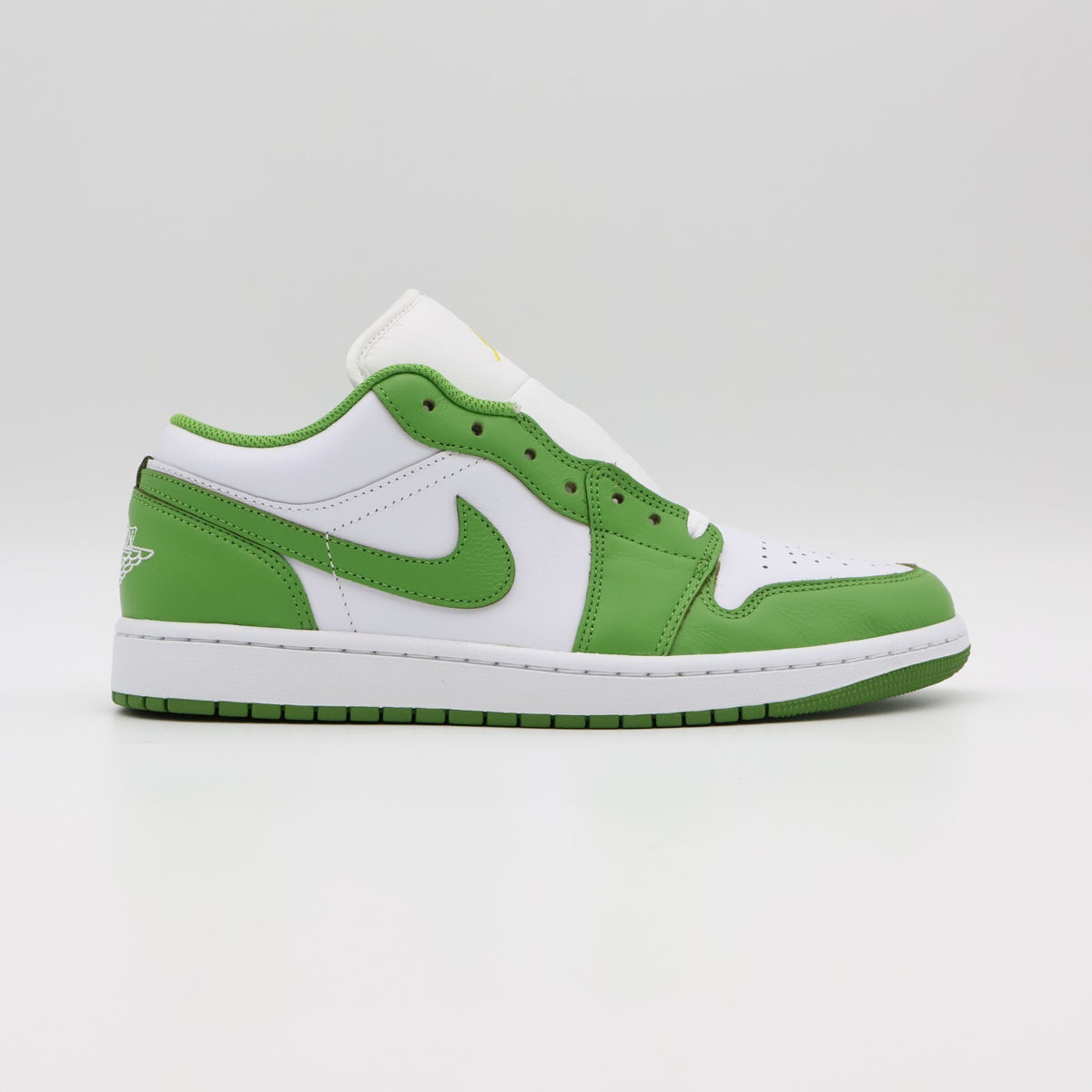 HF4823-100 Nike Air Jordan 1 Low SE Chlorophyll (Men's)