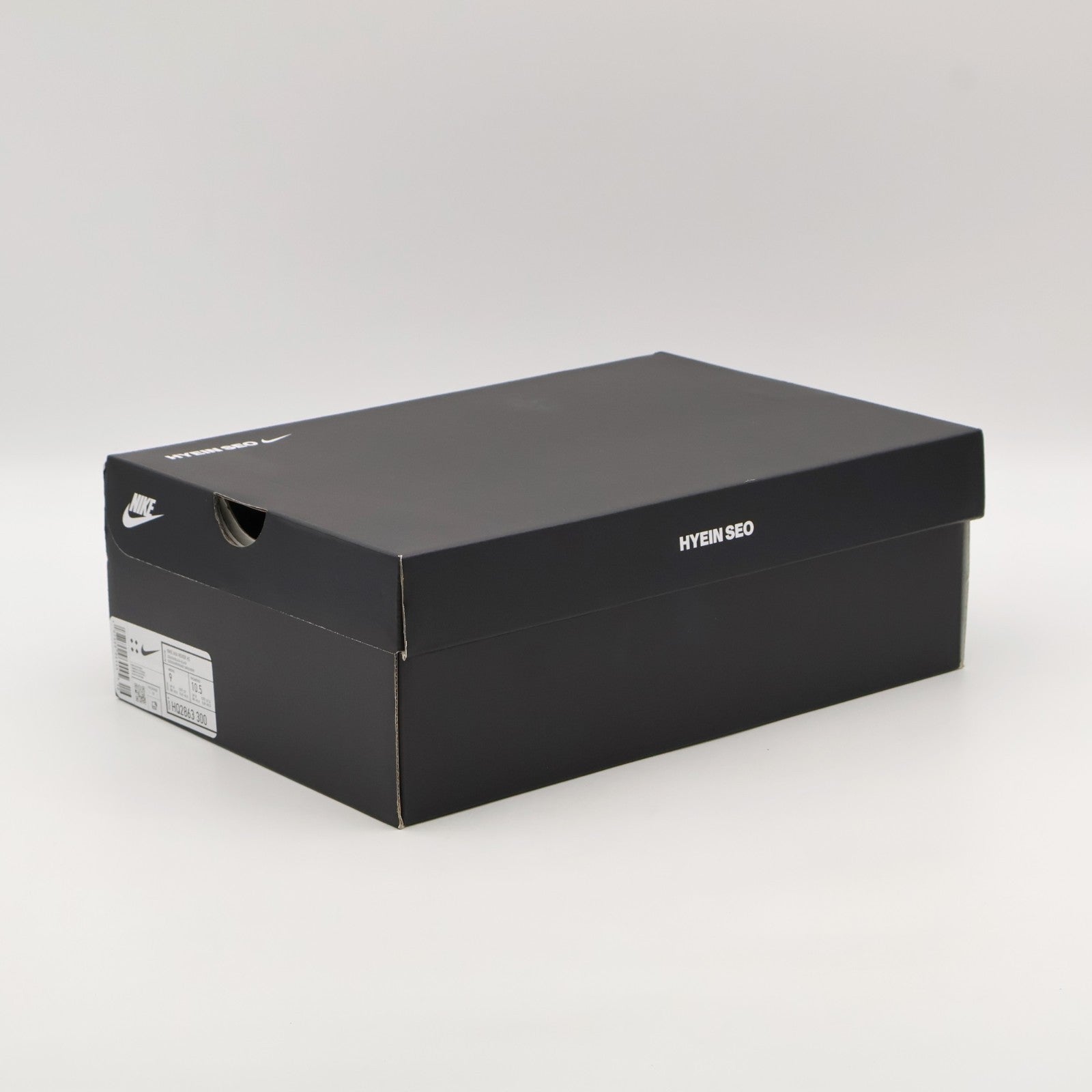 HQ2863-300 Hyein Seo Ã Nike Ava Rover Black (Men's)