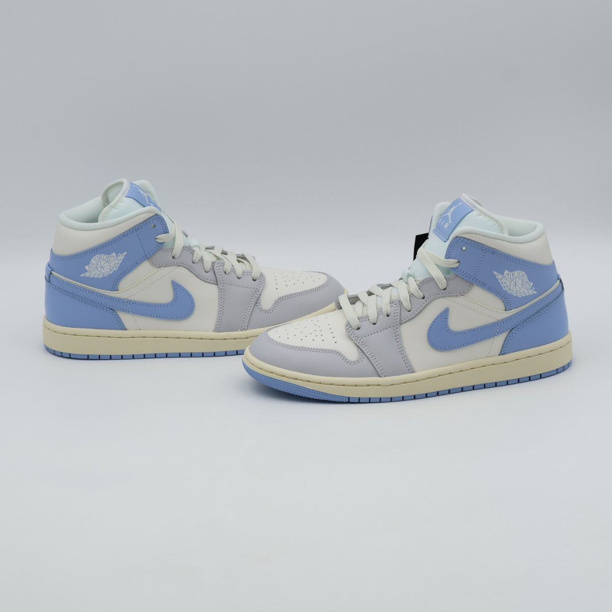 BQ6472-402 Nike Air Jordan 1 Mid Psychic Blue (Women's)