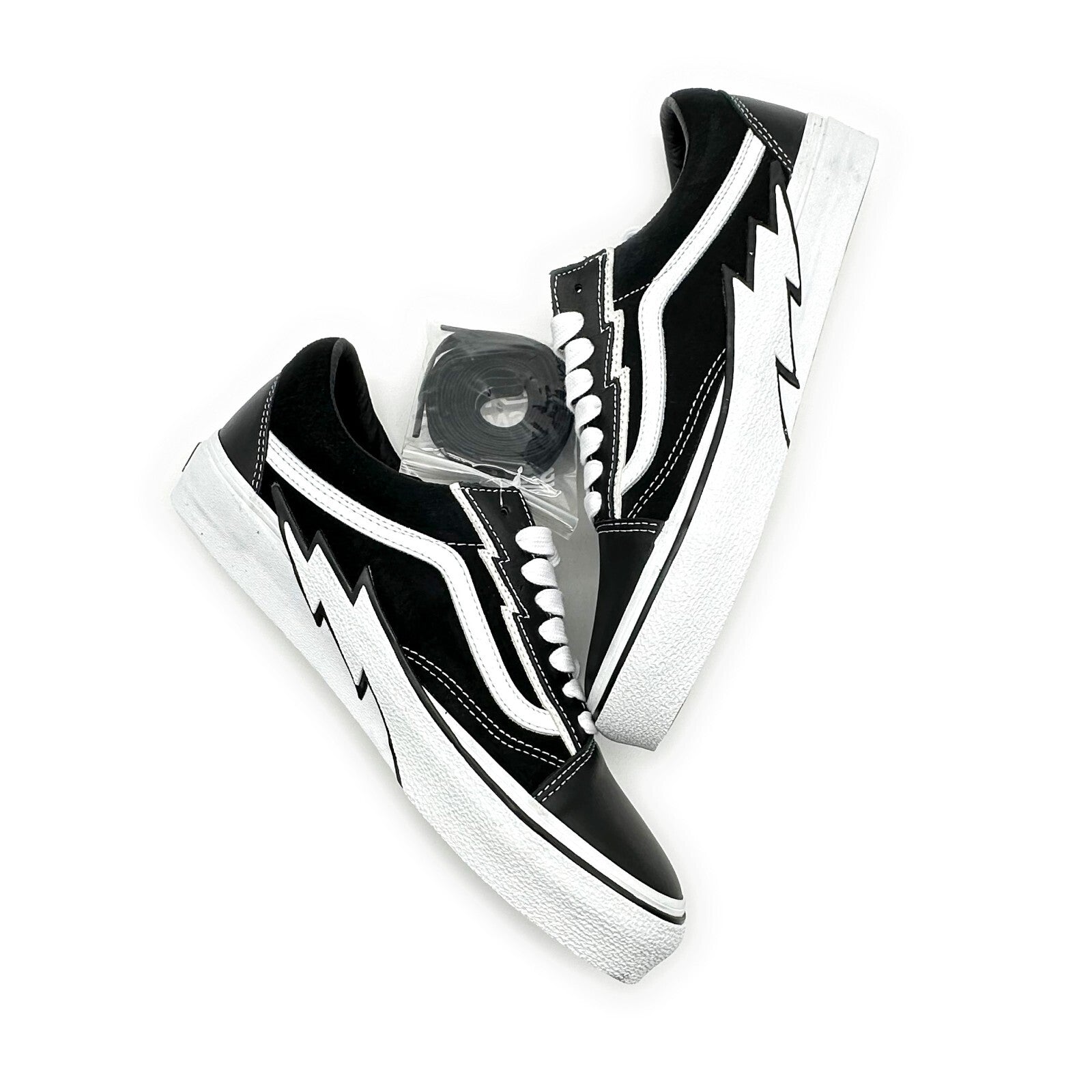 VN0007PRBLK1 MASTERMIND WORLD Ã Vault by Vans Old Skool Bolt VLT LX