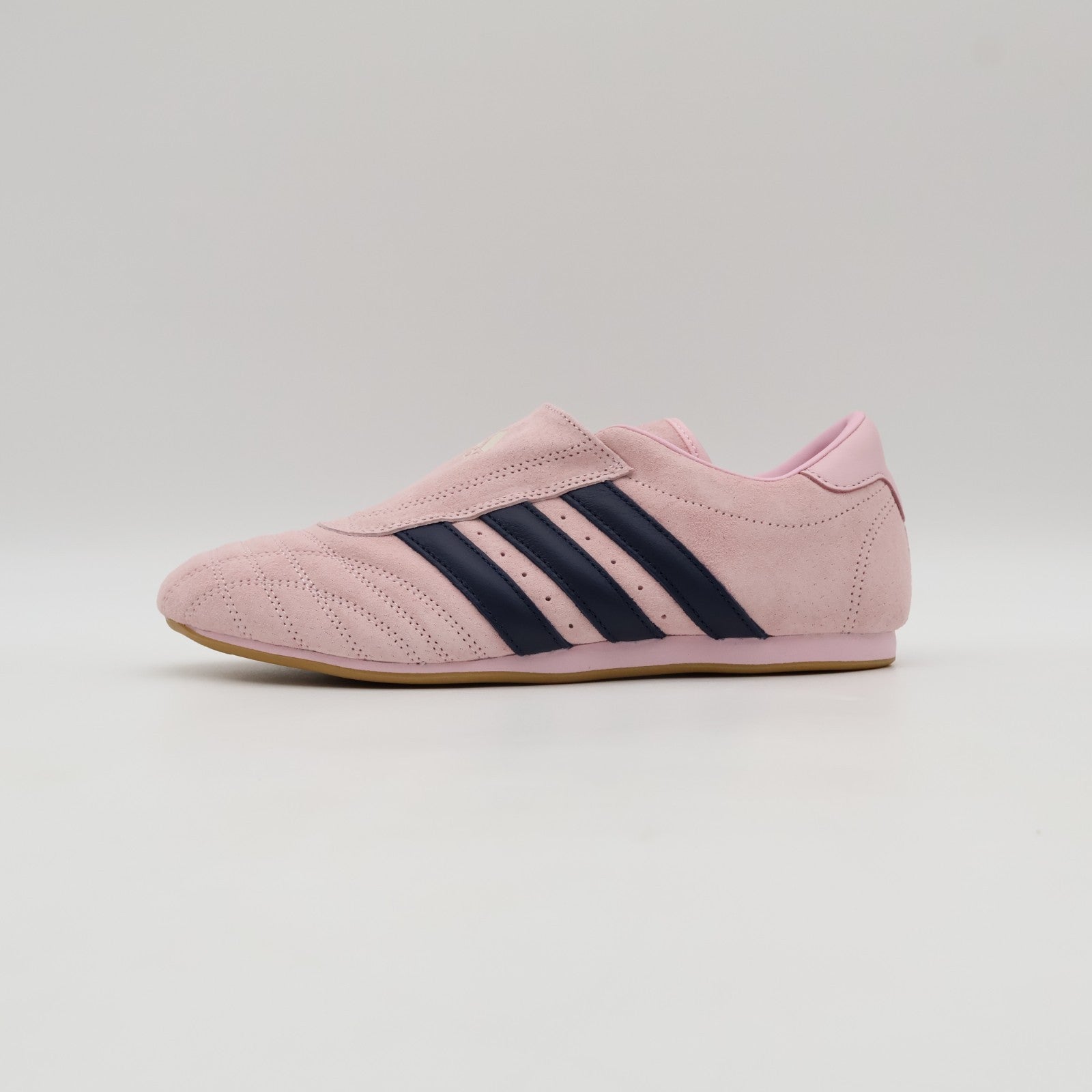 JQ4279 adidas Originals Taekwondo Pink Indigo (BILLYâS Excluisive) (Women's)
