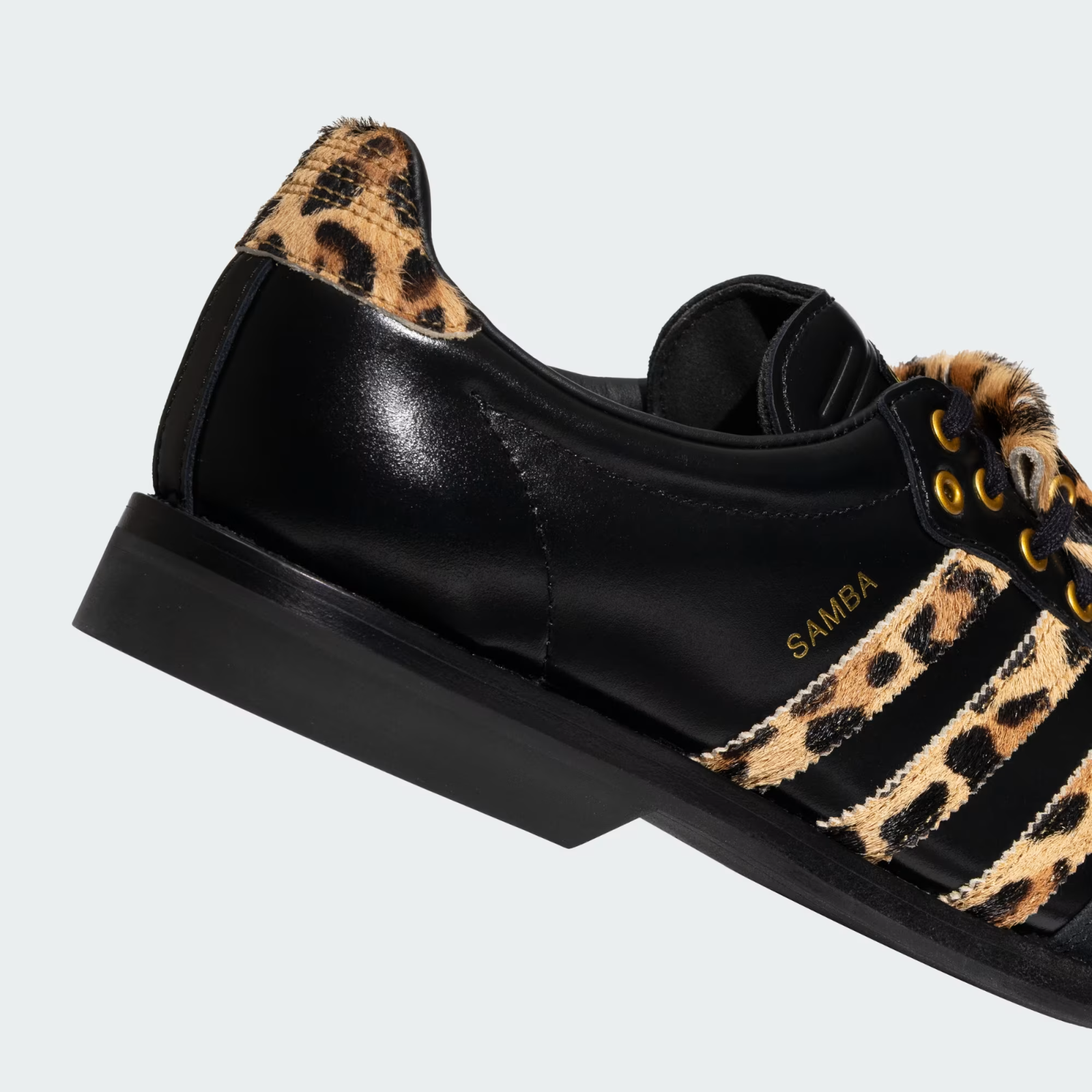KK2824 adidas Samba Bowling Core Black Supplier Colour Gold Metallic (Men's)