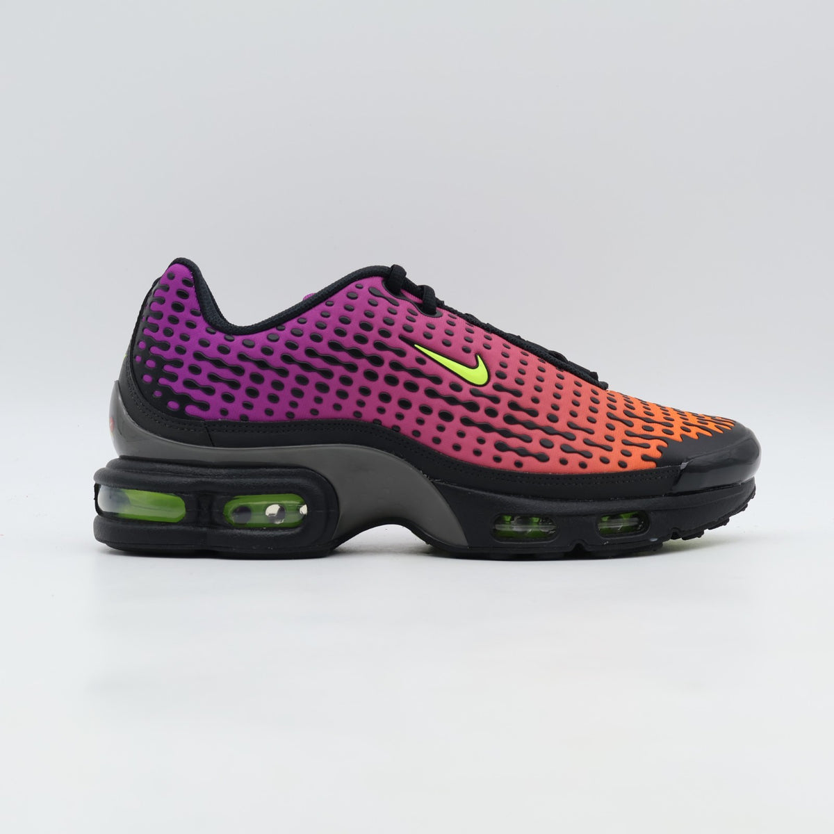 HQ2197-800 Nike Air Max Plus 7 Total Orange Volt (Men's)