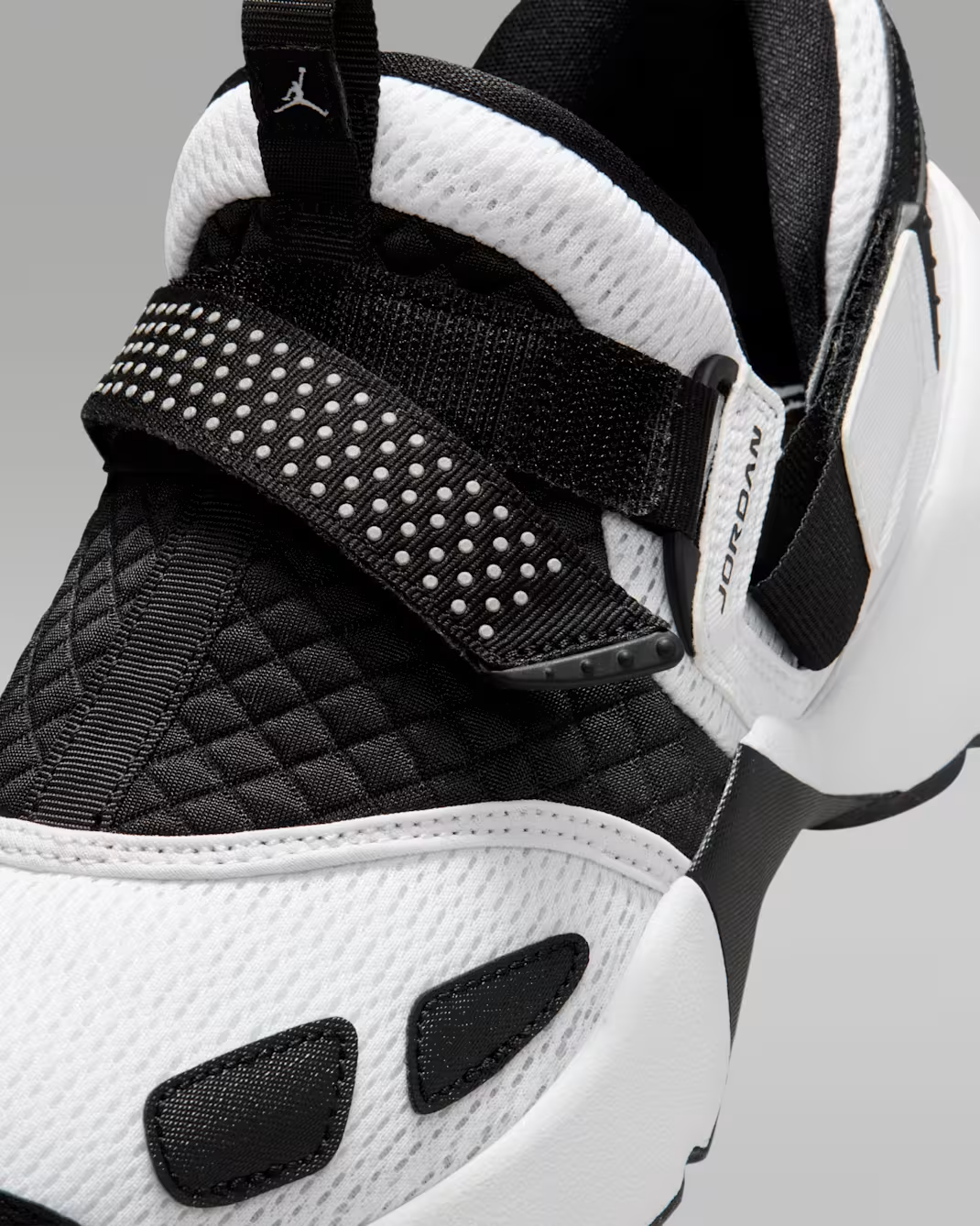 HQ2164-100 Nike Jordan Trunner LX White Reflective Silver Black (Women's)